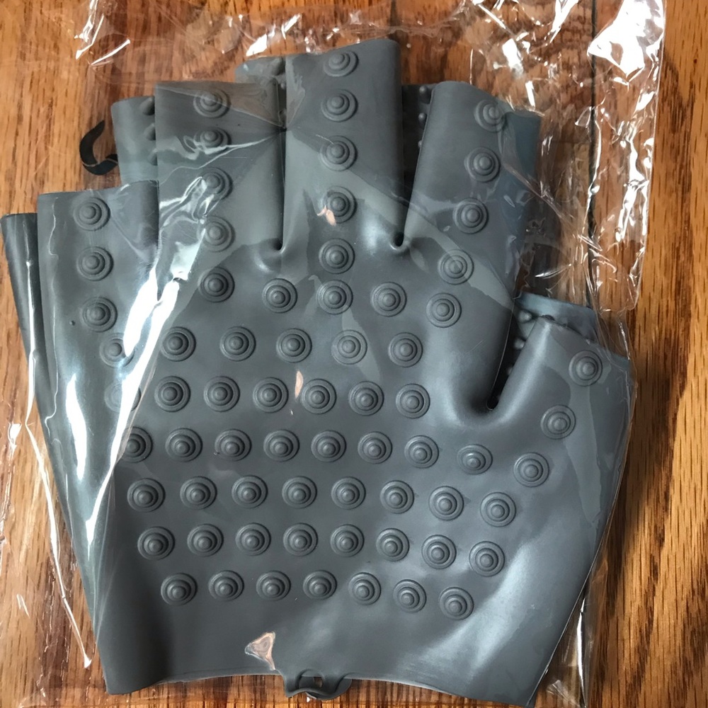 Textured massage gloves - Picture 3 of 5